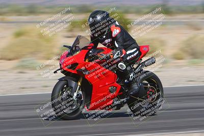 media/Nov-06-2023-Moto Forza (Mon) [[ce023d0744]]/3-Intermediate Group/Session 2 (Turn 14 Exit)/